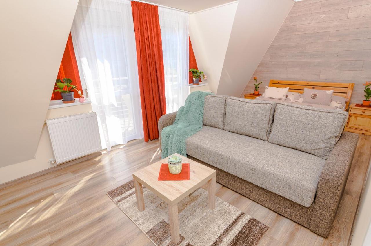 Illes Apartmanok Ii. Hajduszoboszlo Exterior foto