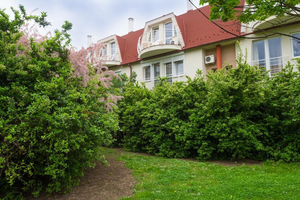 Illes Apartmanok Ii. Hajduszoboszlo Quarto foto